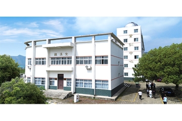 听溪堂